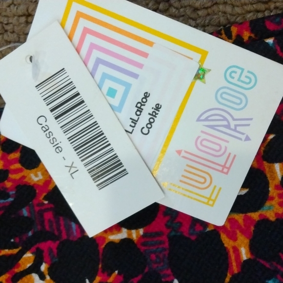 LuLaRoe Cassie Skirt XL NWT - Picture 3 of 3